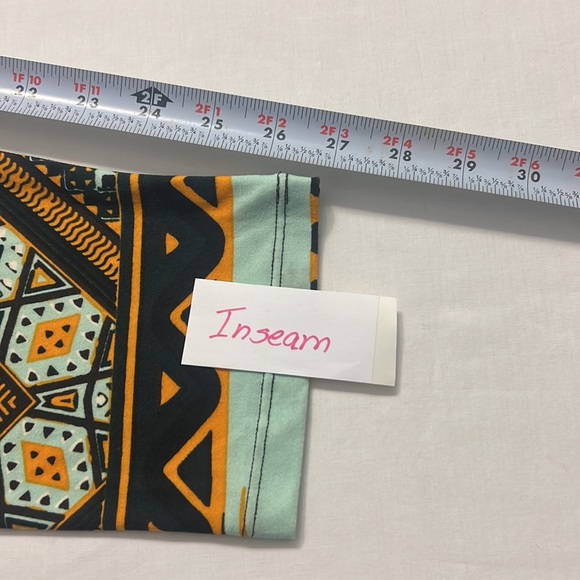 P10-NWOT LuLaRoe TC2 Tall & Curvy Multicolor Aztec Mummy Prints Stretch Leggings - Picture 5 of 11